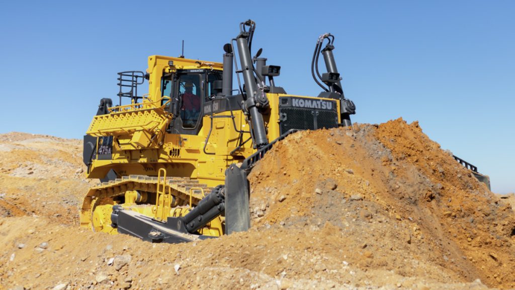 New Komatsu D475A-8 Mining Dozer Delivers More Production And Longer Life New Komatsu D475A-8 Mining Dozer Delivers More Production And Longer Life