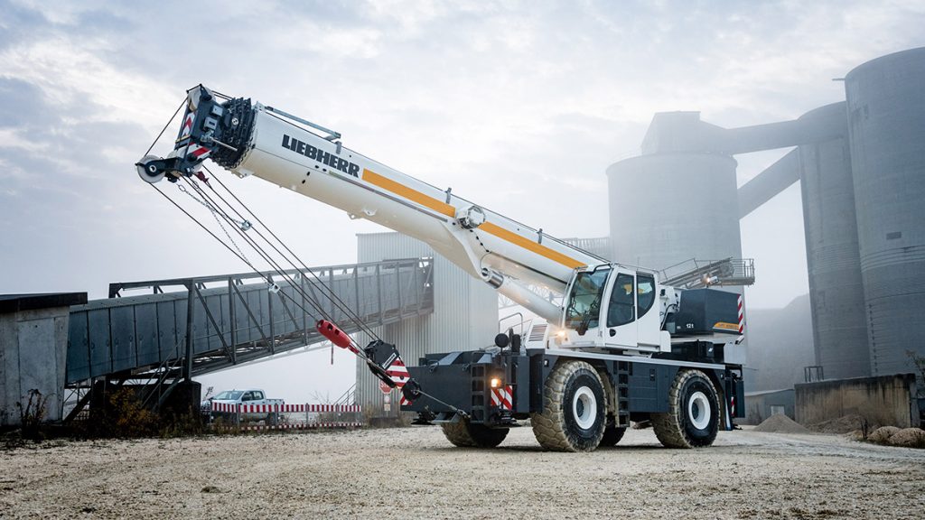 The Liebherr rough-terrain crane LRT 1090-2.1 is designed for high capacity and safety.
