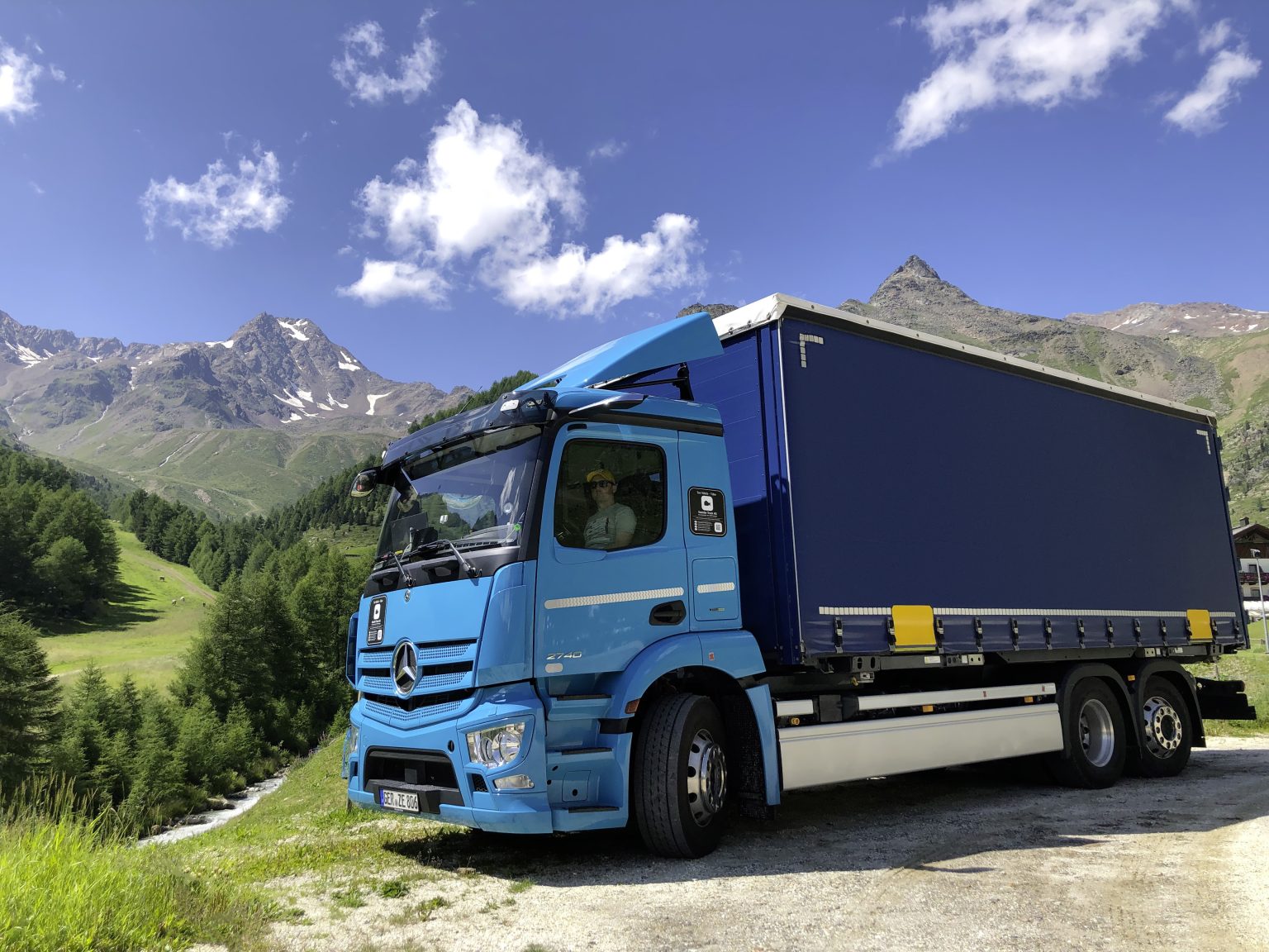 Mercedes-Benz eActros Trucks On Test In South Tyrol