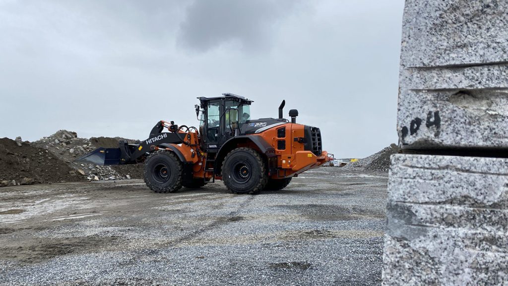 Hitachi ZW220-7 Wheel Loaders
