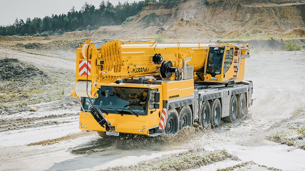 The new Liebherr LTM 1300-6.3 mobile crane sets new standards in the 300 tonne class.