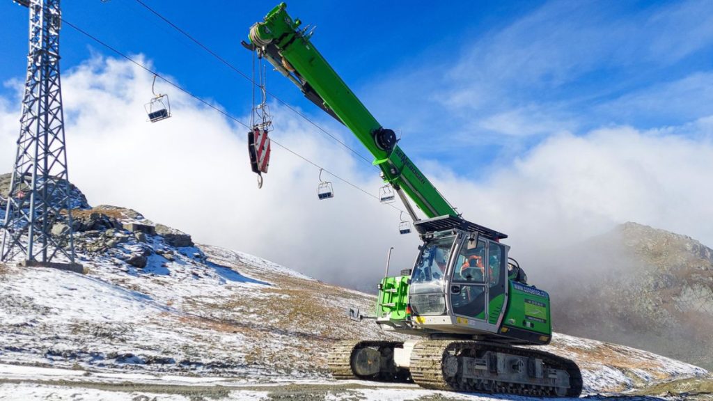 15 T Telescopic Crawler Crane Assits With Microtunneling 15 T Telescopic Crawler Crane Assits With Microtunneling