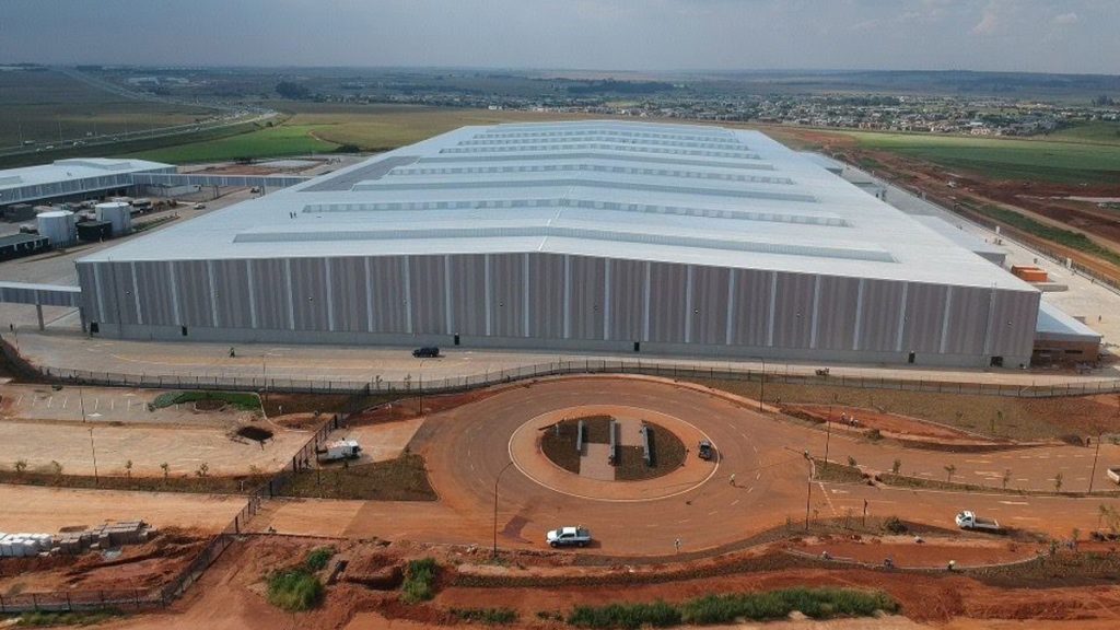 Genie Booms And Lifts Help With Warehouse Project In South Africa