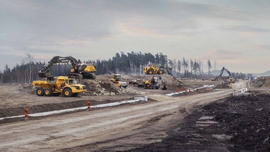 Volvo Construction Equipment Extends Engine Service Intervals To 1,000 Hours