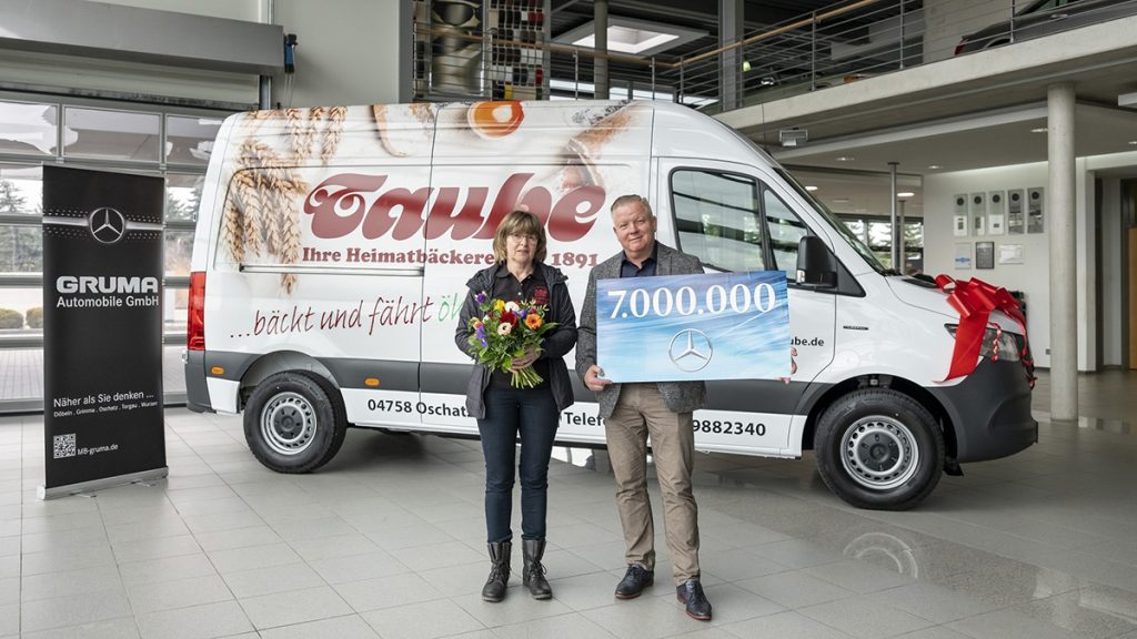 Seven-millionth commercial Mercedes Benz van goes to a baker in Saxony