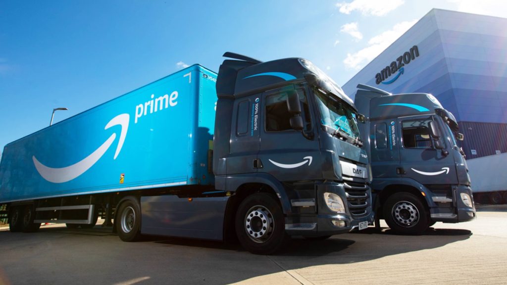 Amazon is deploying five DAF CF Electric tractors into its UK middle mile delivery fleet.