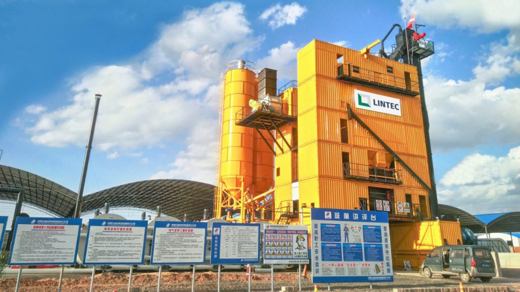 Lintec CSM Asphalt Mixing Plants Travel Across Inner Mongolia Lintec CSM Asphalt Mixing Plants Travel Across Inner Mongolia
