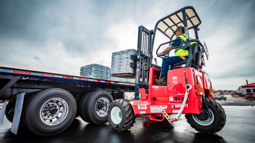 Hiab Receives A Significant Order For MOFFETT Truck Mounted Forklifts In The US