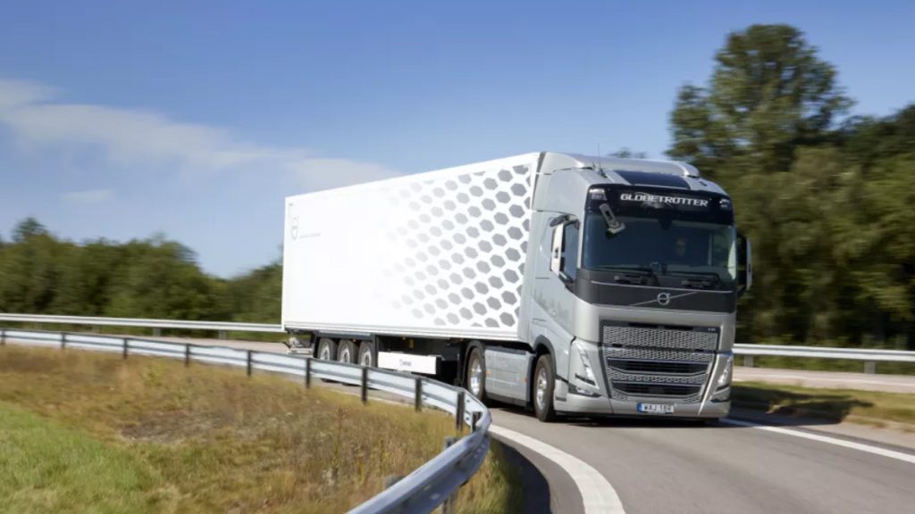 Volvo Trucks Increases I-Shift Gearbox Shifting Speed By Up To 30%