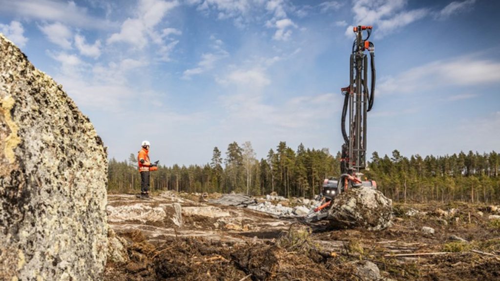 Sandvik Showcasing Electric Concept Rig For Surface Drilling At Vei og Anlegg 2022 In Norway