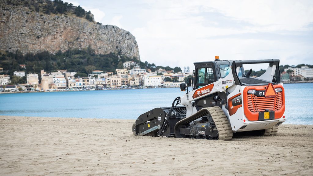 Bobcat ‘One Tough Animal’ Cleans Huge Mondello Beach In Sicily