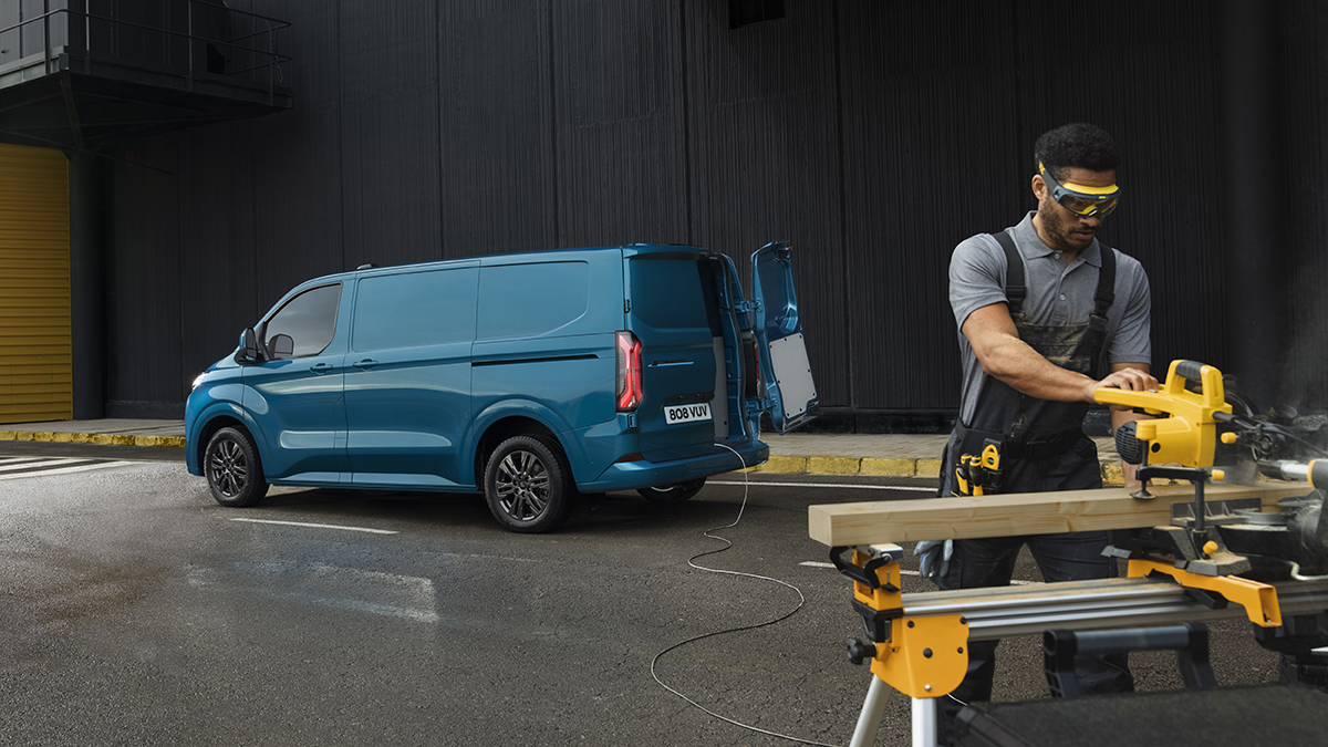 Ford Pro Reveals The All-Electric E-Transit Custom