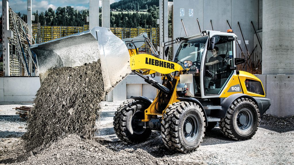 The new Liebherr L 508 compact loader celebrates its trade fair premiere at Svenska Maskinmässan.