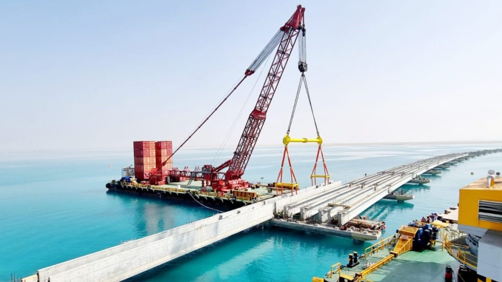 Mammoet’s MTC 15 Assists The Red Sea Project’s Shura Island Bridge