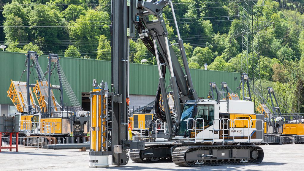 The new piling rig from Liebherr: LRH 200 unplugged.