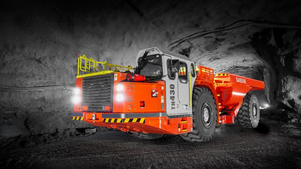 Growing The Bull Family: 30 Tonnes Toro TH430 Truck With Stage V Engine Technology
