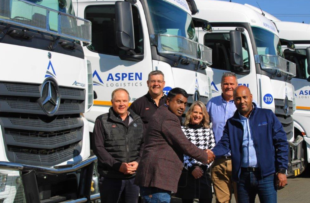 Mercedes-Benz Trucks Hands Over 14 New Trucks To Aspen Logistics