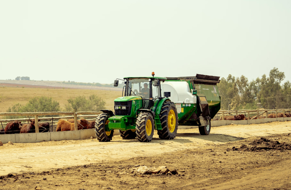 John Deere Introduces The 6140B Tractor To The Africa Market