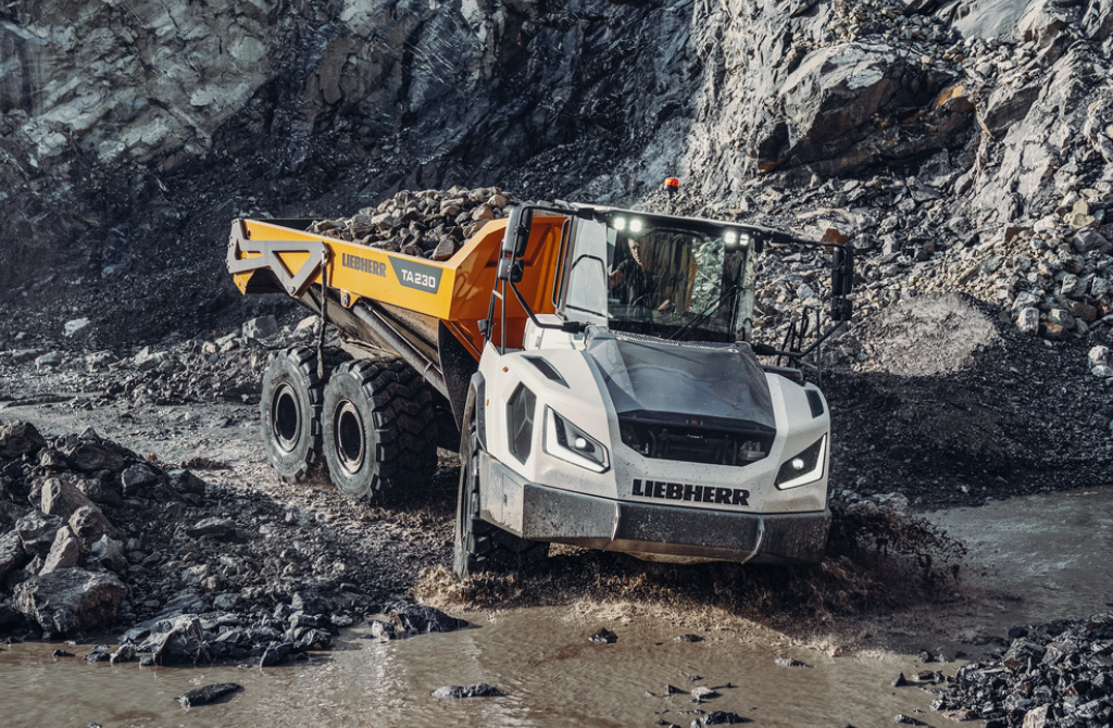 The new TA 230 Litronic is designed for challenging off-road applications and offers superb off-road capability, maximum traction and combined pulling force.