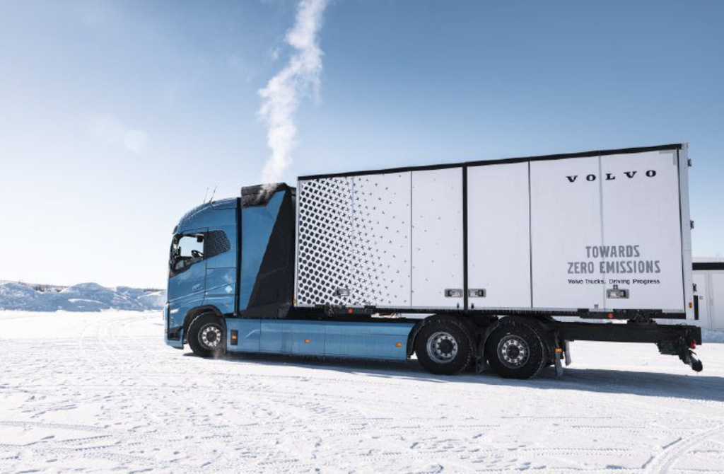 Volvo Trucks Tests Hydrogen-Powered Electric Trucks On Public Roads