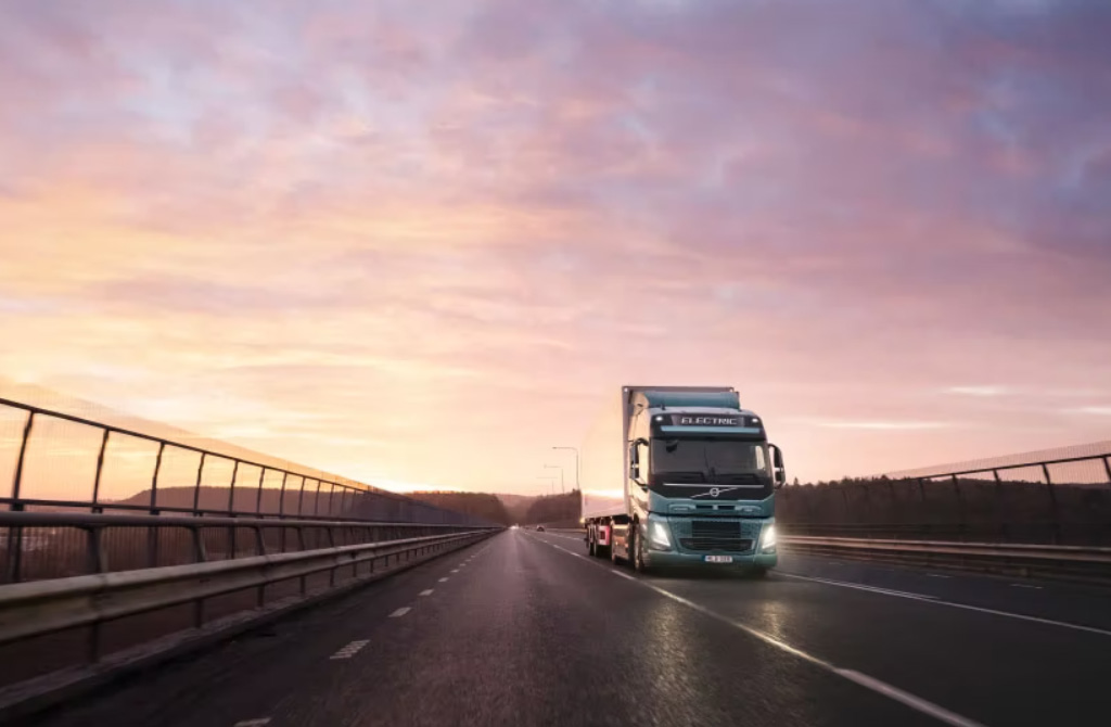 Volvo Receives Record Order For Up To 1,000 Electric Trucks