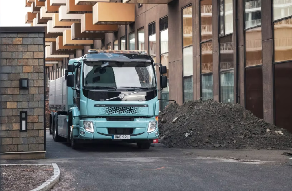 Volvo Presents Electric Trucks With Longer Range