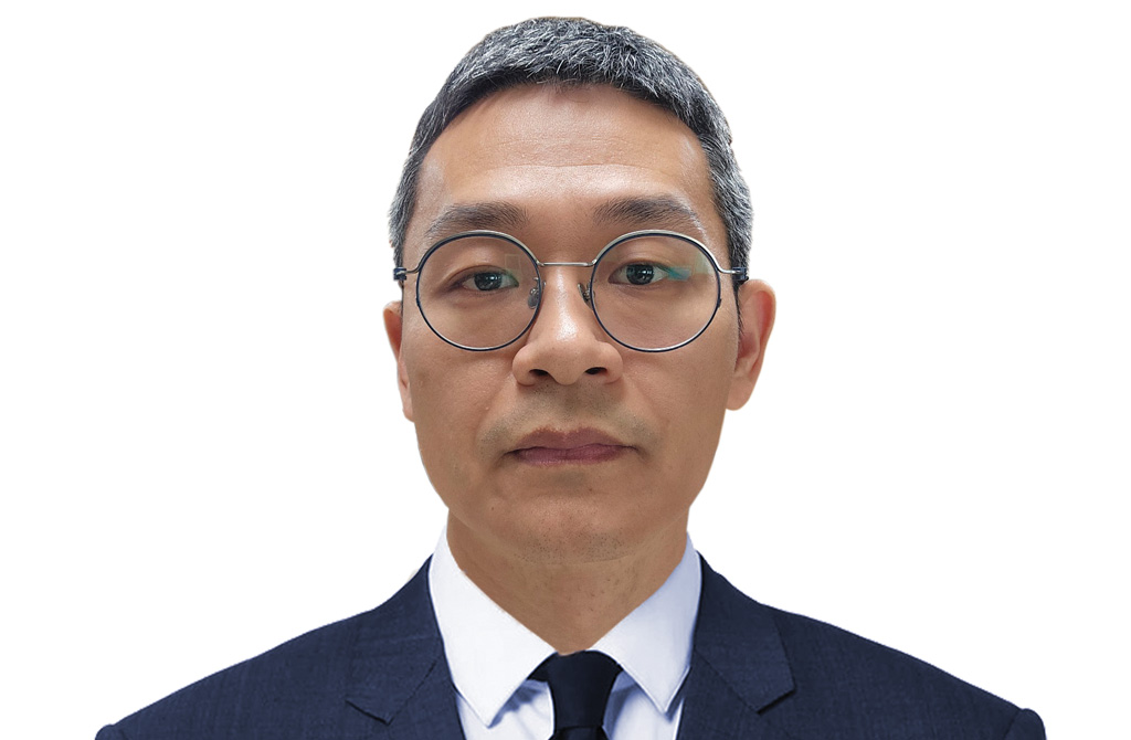 Kim Keunhyeok is responsible for Sales Development at South Korean attachment manufacturer, BULLSTERN.