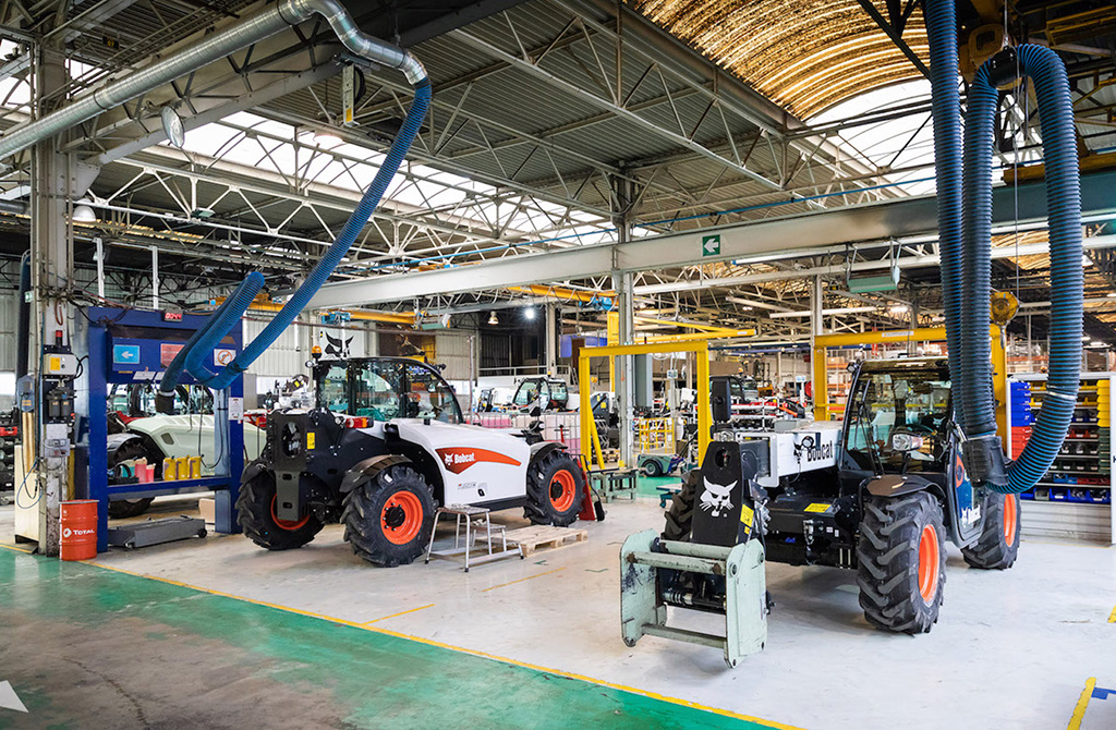 Bobcat Celebrates 60 Years Of Pontchâteau, France Factory