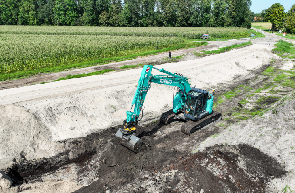 Kobelco Launches Introduces The New SK230SRLC-7 And SK270SR(N)LC-7 Short Radius Excavators