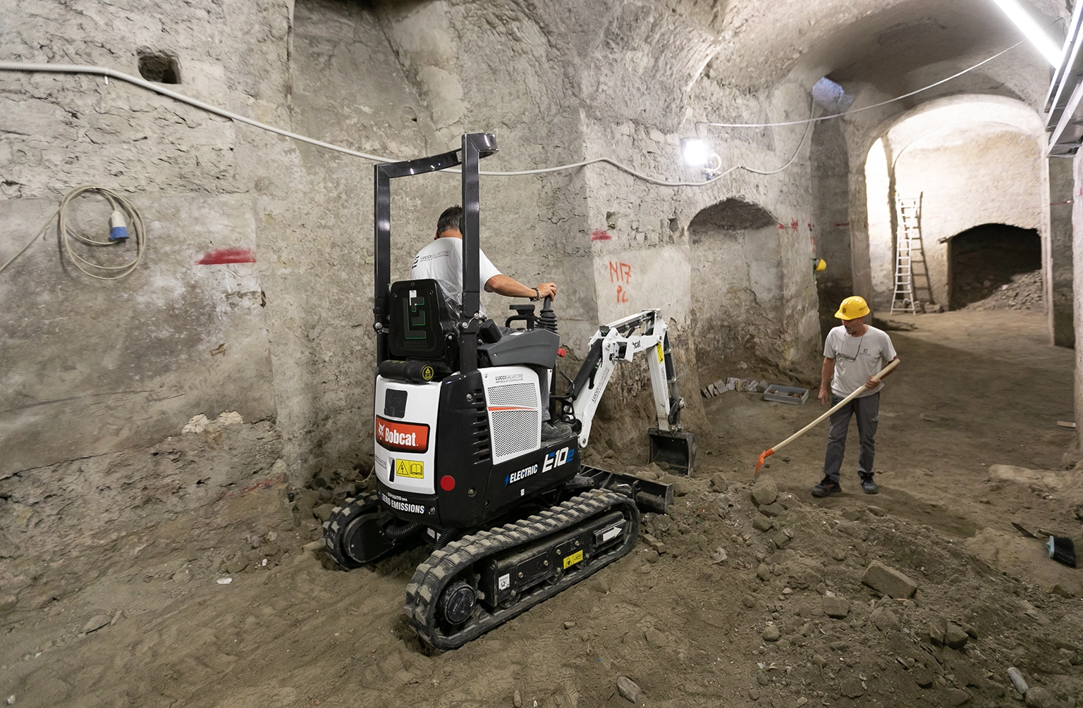 Bobcat E10e Electric Mini-Excavator Explores Underground At Naples Landmark