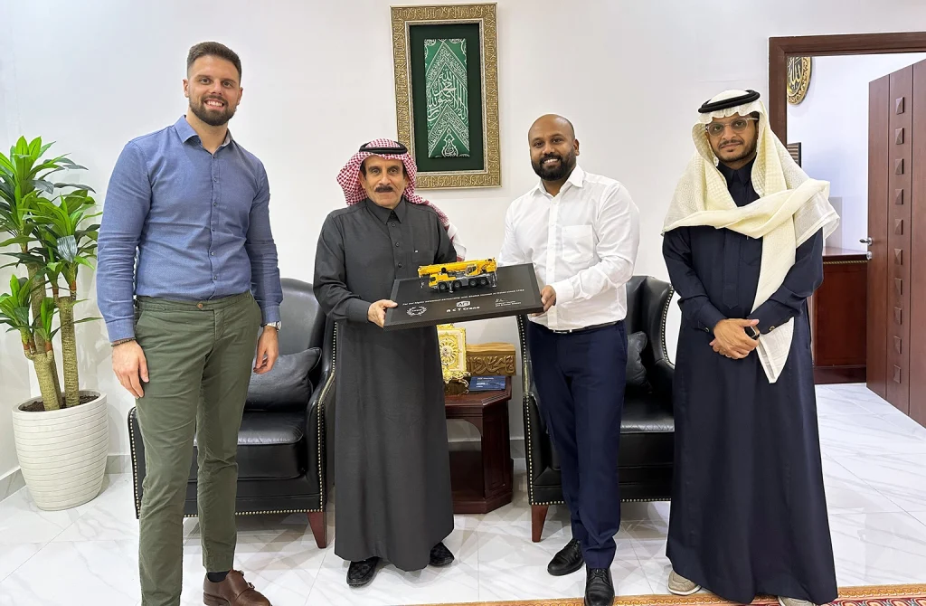 ACT Orders 18 Liebherr Cranes In Saudi Arabia From left: Daniel Tuerkis (Saudi Liebherr Co.), Mohammed Hassan Al Naimi (ACT-Group), Ajanthas Kumarathas (Saudi Liebherr Co.), Sultan Al Otaibi (ACT-Group)