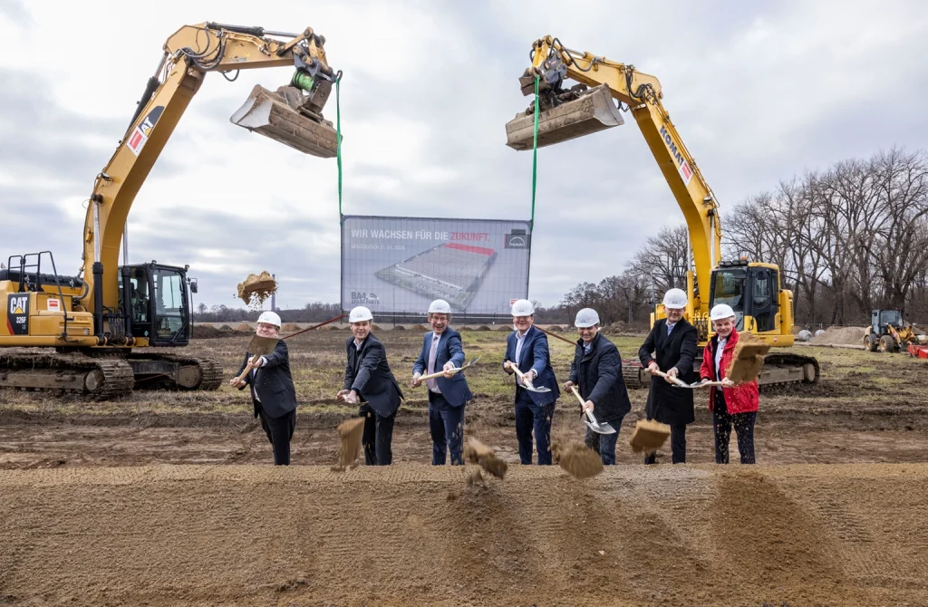 MAN Expands Logistics Centre In Salzgitter