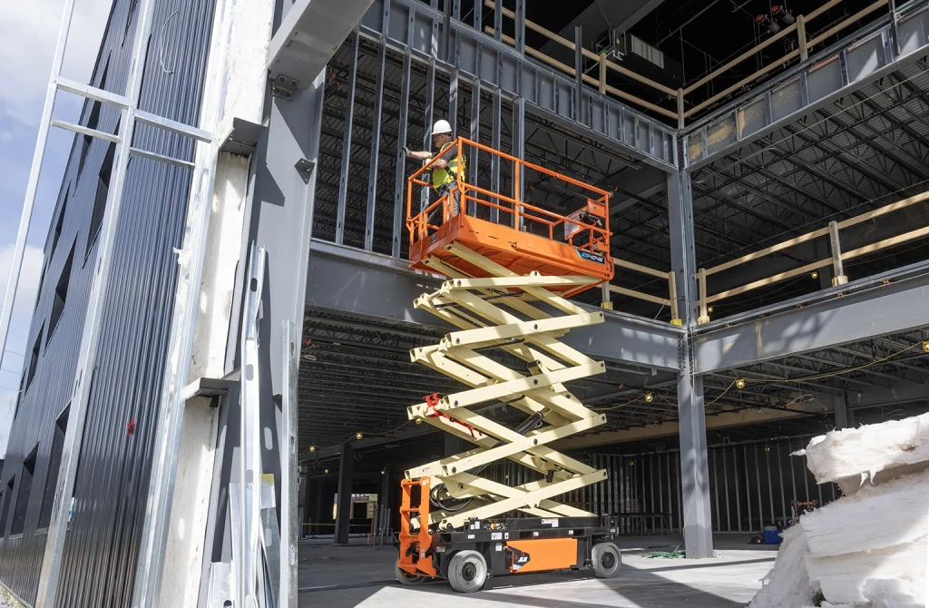 JLG Launches ES4046 Electric Drive Scissor Lift In Europe