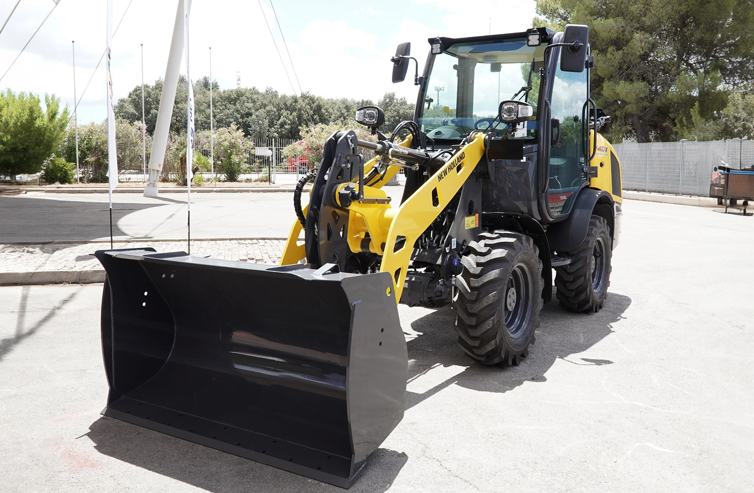 CNH Inaugurates Electric Compact Wheel Loader Production Line In Lecce