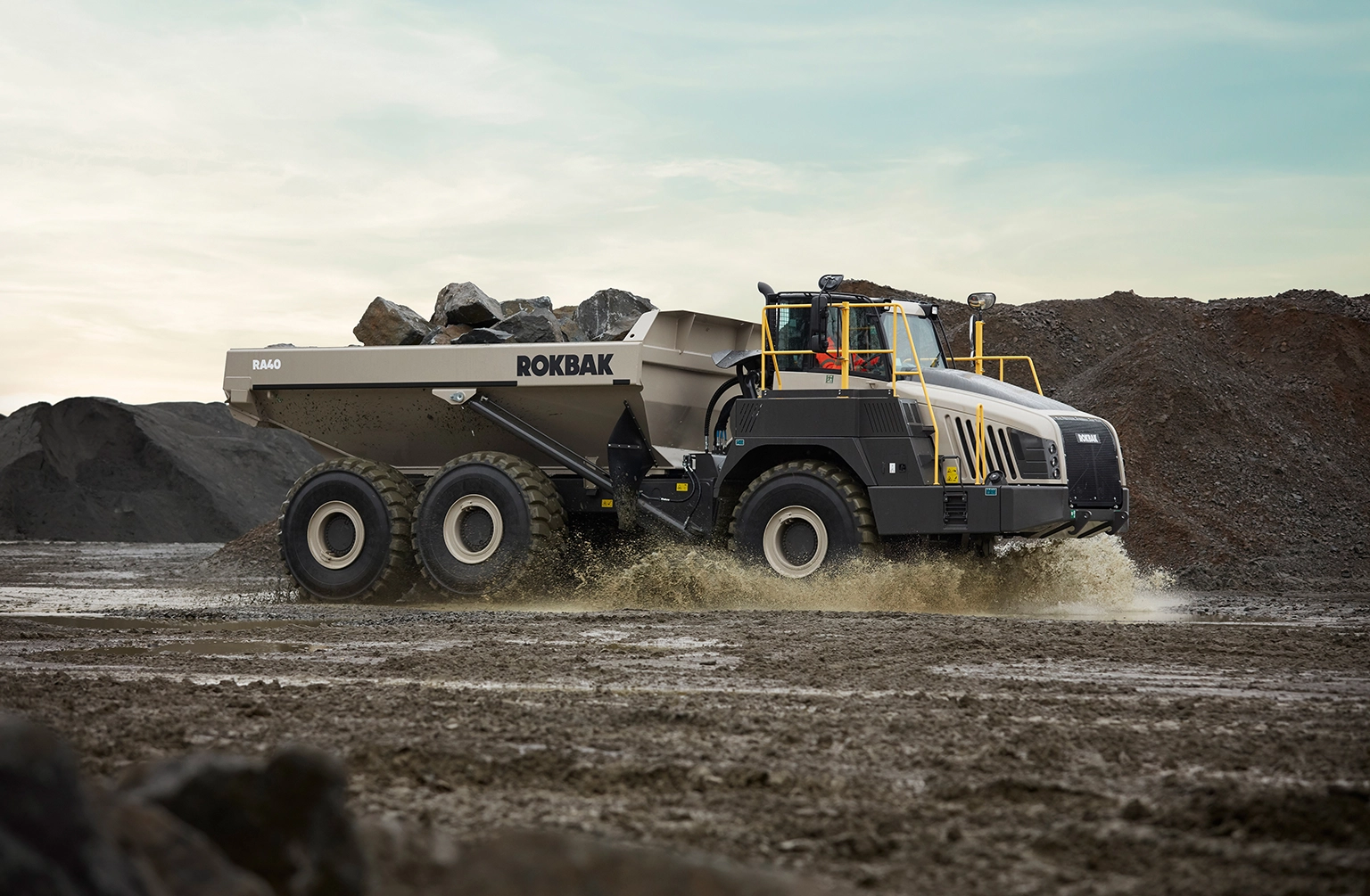 Rokbak's RA40 enables fast movement of heavy materials.