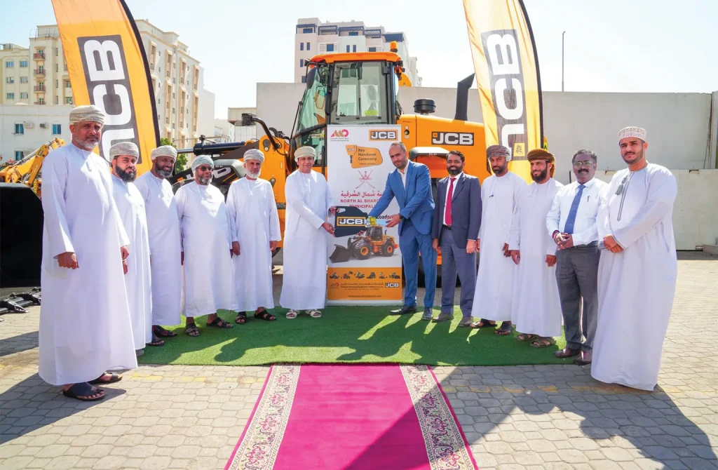 Muscat Overseas Delivers Eight JCB 455ZX Wheel Loaders Muscat Overseas Delivers Eight JCB 455ZX Wheel Loaders