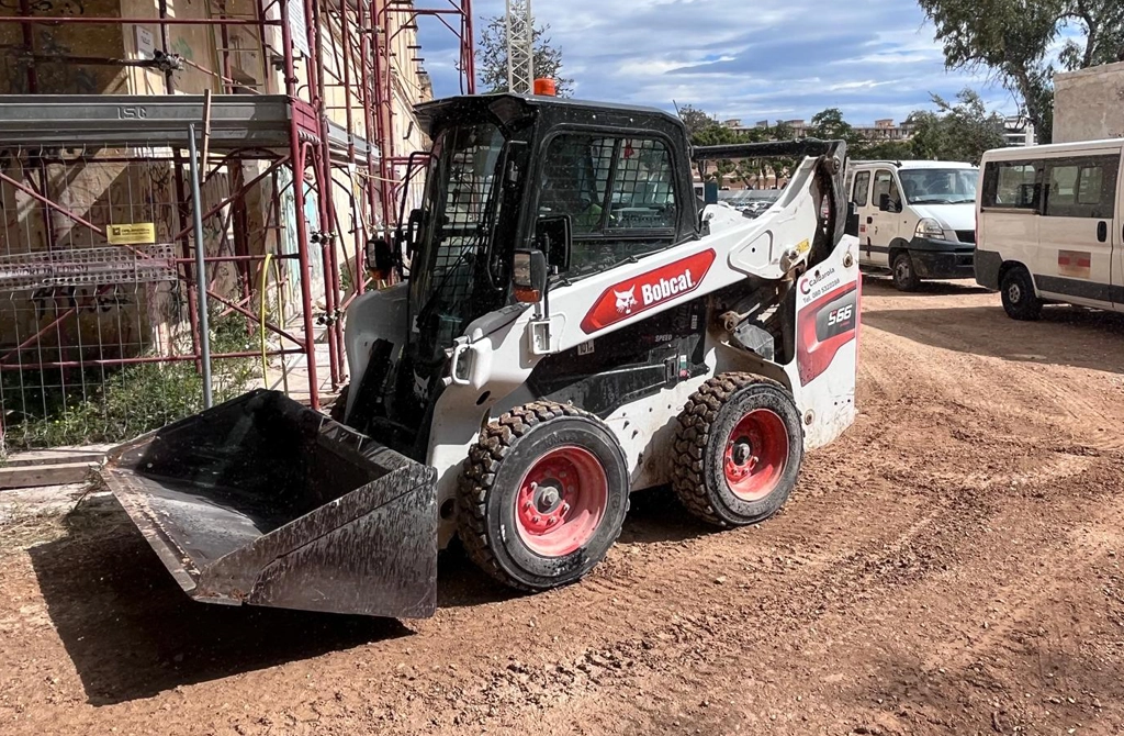 Bobcat Equipment Vital To Redevelopment Of Former Rossani Barracks In Bari In Italy